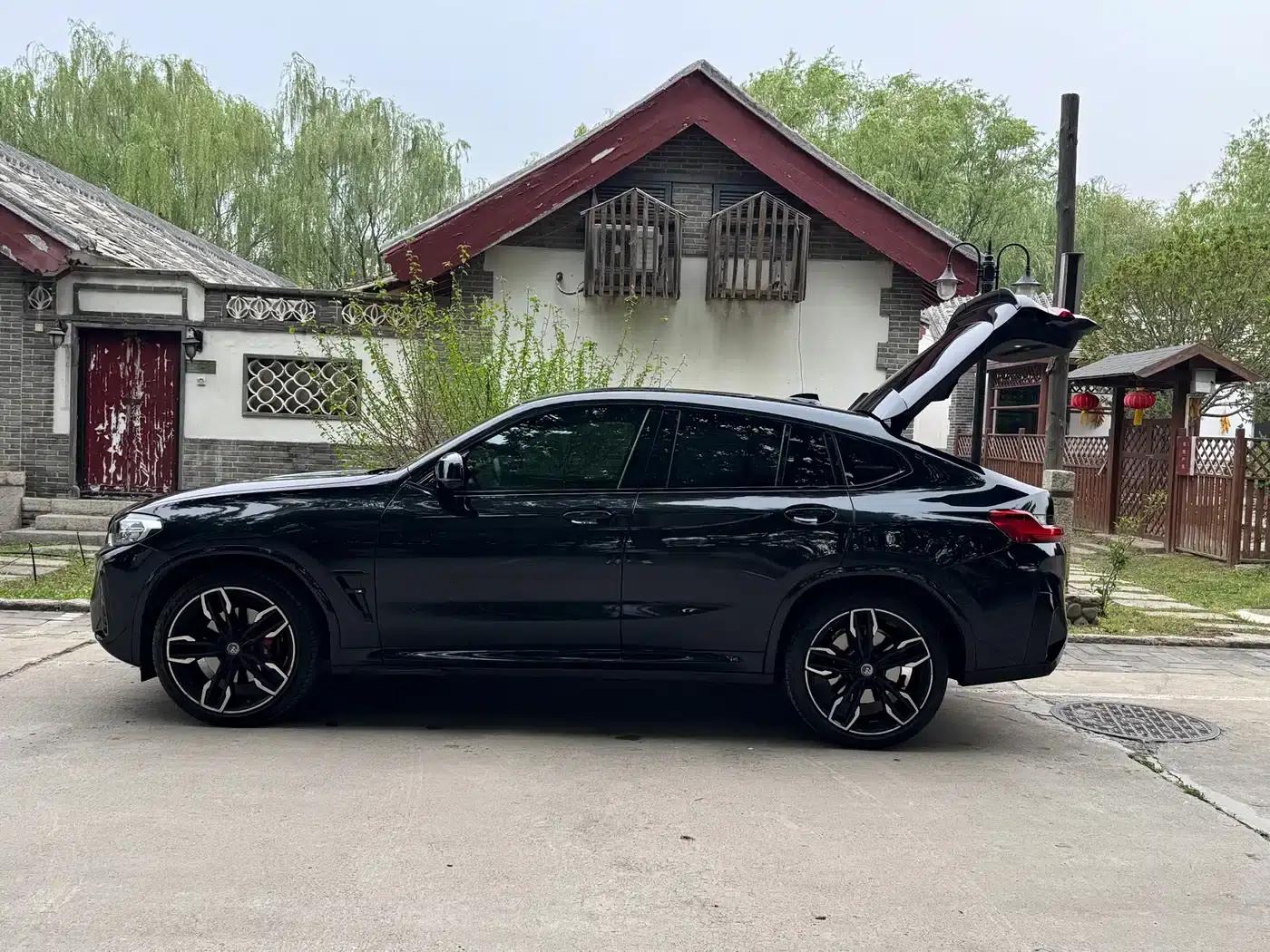 2022 BMW X4 M40i — миниатюра 11