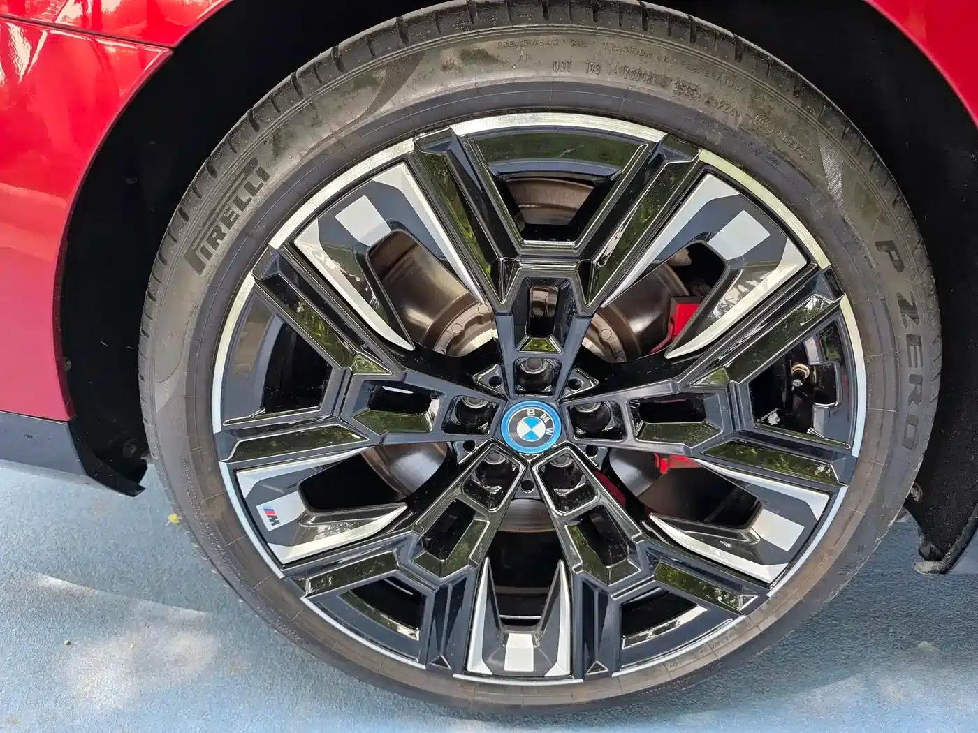 2024 BMW i5 M60 xDrive M60 — миниатюра 11