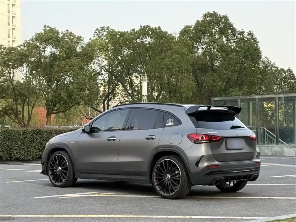 2022 Mercedes-Benz GLA AMG 35 4MATIC — миниатюра 23
