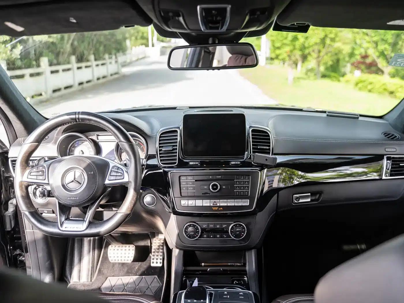 2017 Mercedes-Benz GLS AMG 63 4MATIC — миниатюра 13
