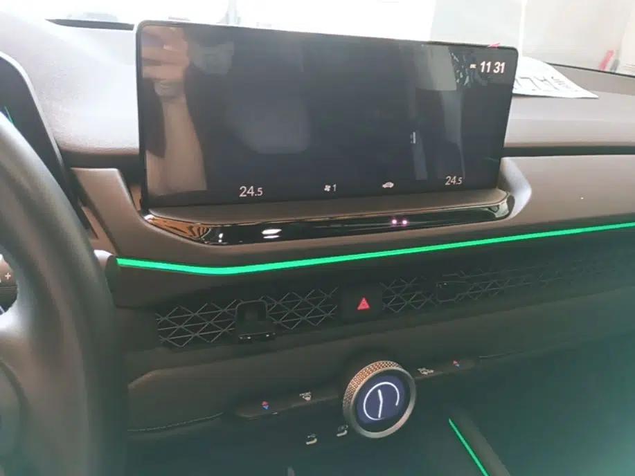 Honda Accord New Energy 2023 2.0L ePHEV Luxury Edition — миниатюра 16