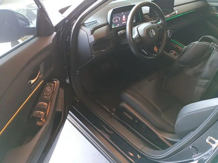 Honda Accord New Energy 2023 2.0L ePHEV Luxury Edition — миниатюра 19