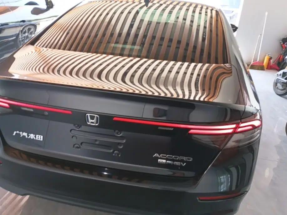 Honda Accord New Energy 2023 2.0L ePHEV Luxury Edition — миниатюра 5