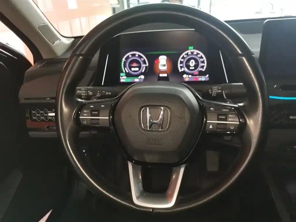 Accord PHEV 2023 2.0L e:PHEV Premium Edition — миниатюра 11