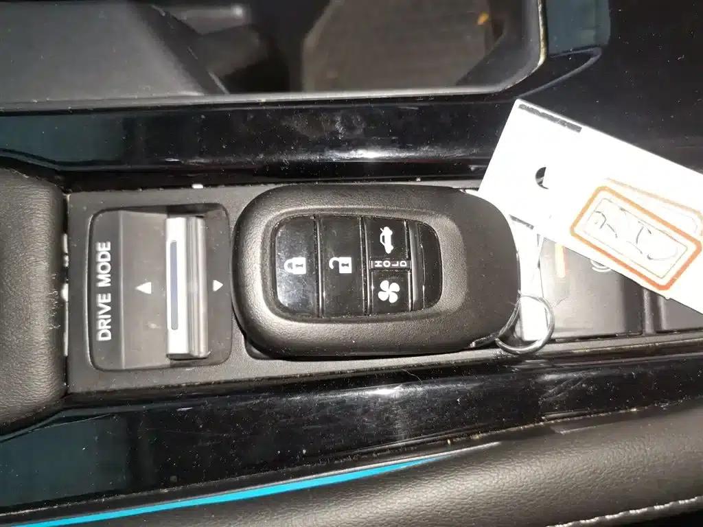 Accord PHEV 2023 2.0L e:PHEV Premium Edition — миниатюра 9