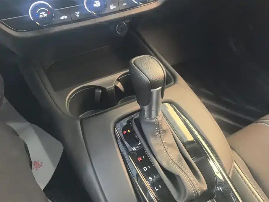 Honda HR-V 2023 240TURBO Sporty Edition — миниатюра 16