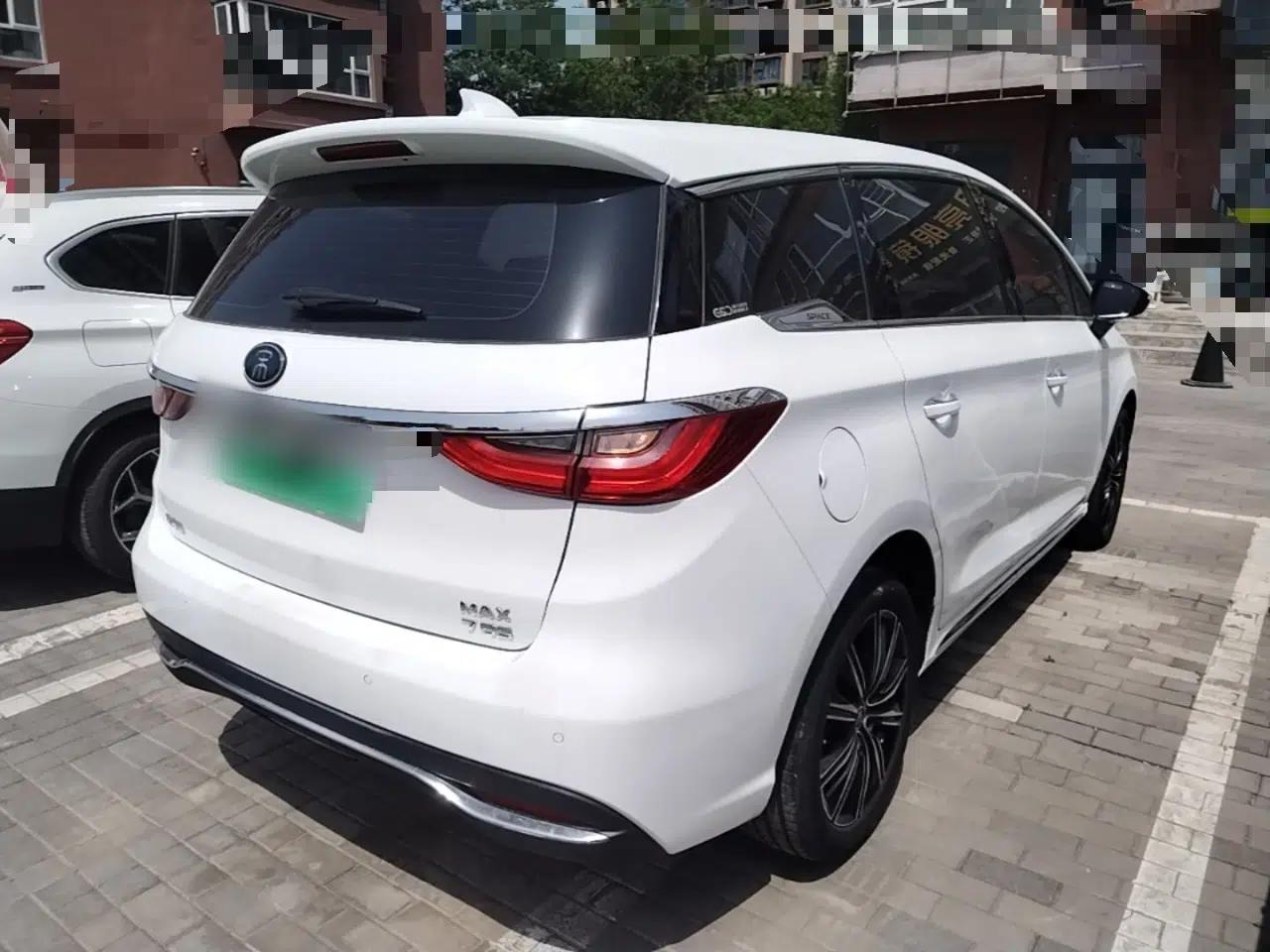 BYD Song MAX New Energy 2019 DM 1.5T Smart Connect Advanced 7-Seater China VI Standard — миниатюра 6