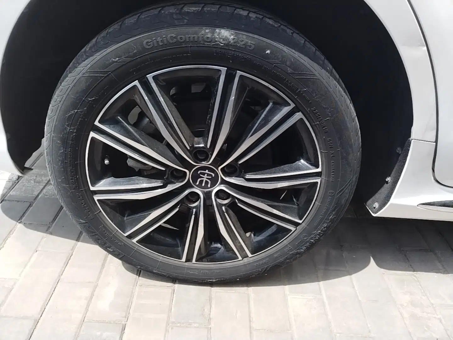 BYD Song MAX New Energy 2019 DM 1.5T Smart Connect Advanced 7-Seater China VI Standard — миниатюра 10