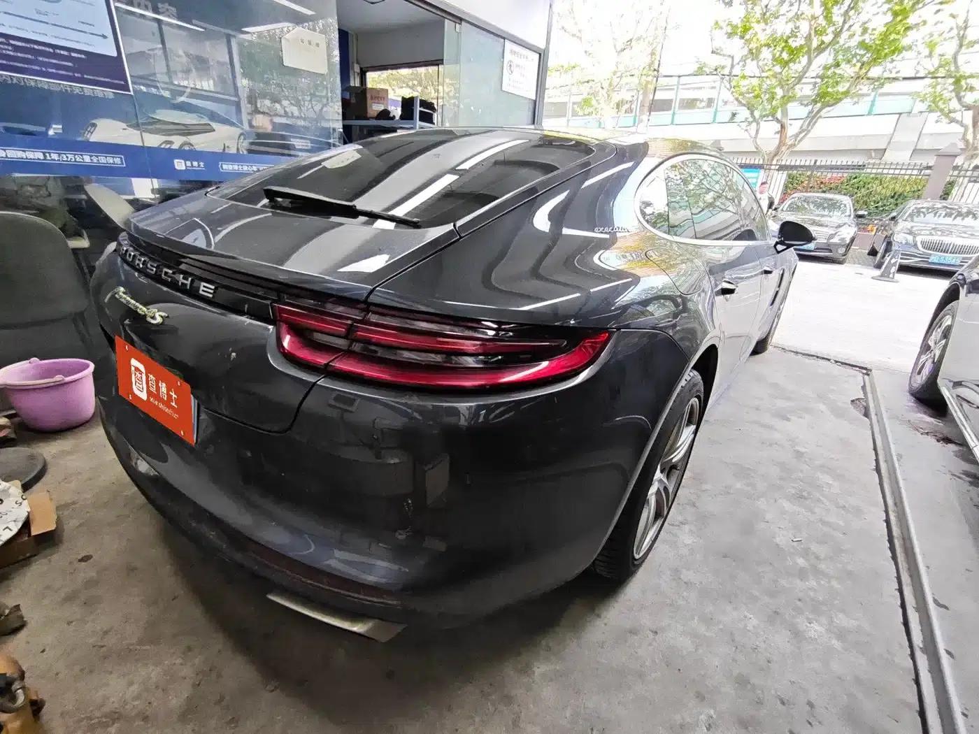 2017 Panamera 4 E-Hybrid Executive Long Wheelbase 2.9T — миниатюра 2