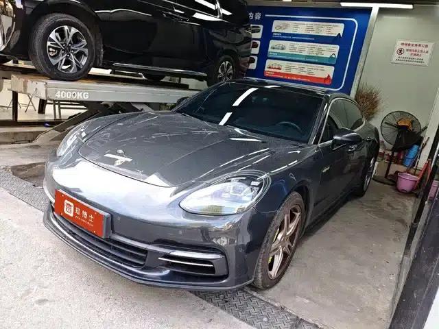 2017 Panamera 4 E-Hybrid Executive Long Wheelbase 2.9T