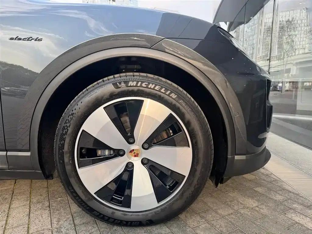 Macan 4 New Energy — миниатюра 14