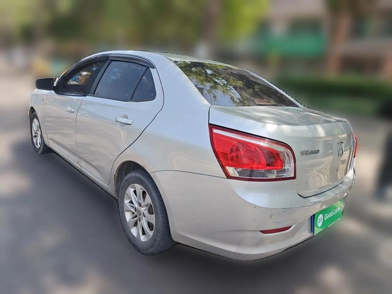 Baojun 630 2014 1.5L manual standard version — миниатюра 4