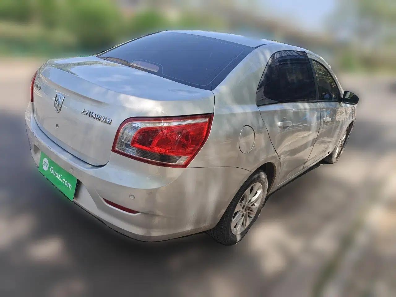 Baojun 630 2014 1.5L manual standard version — миниатюра 6