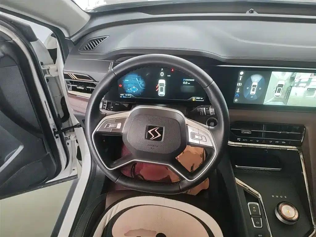 Sihao X8 PLUS 2023 1.5TGDI DCT Smart Edition 7-seater — миниатюра 11