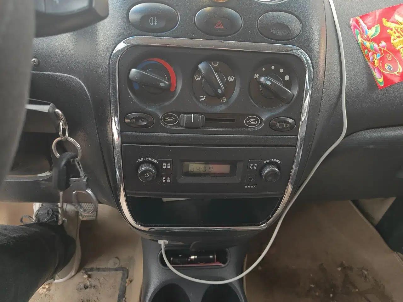 Baojun Lechi 2012 Revised Version 1.2L Manual Sporty Fashion Edition — миниатюра 14