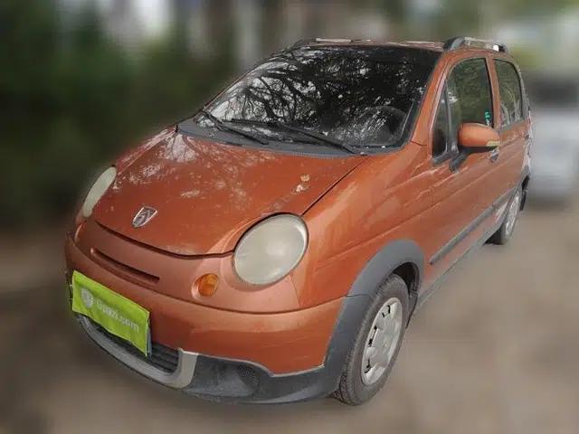 Baojun Lechi 2012 Revised Version 1.2L Manual Sporty Fashion Edition