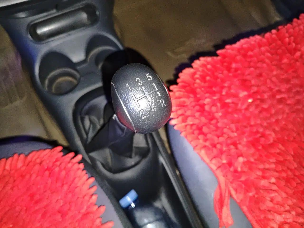 Baojun Lechi 2012 Revised 1.0L Manual P-TEC Standard Edition — миниатюра 15