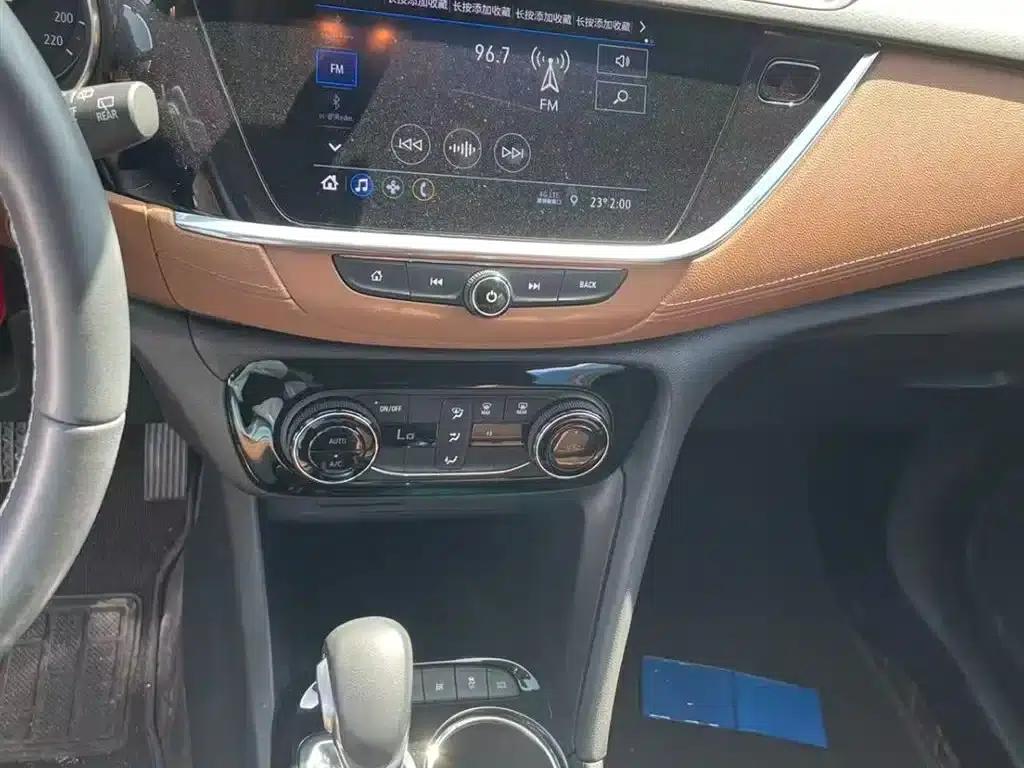 Encore GX 2022 332T CVT 2WD Luxury — миниатюра 3