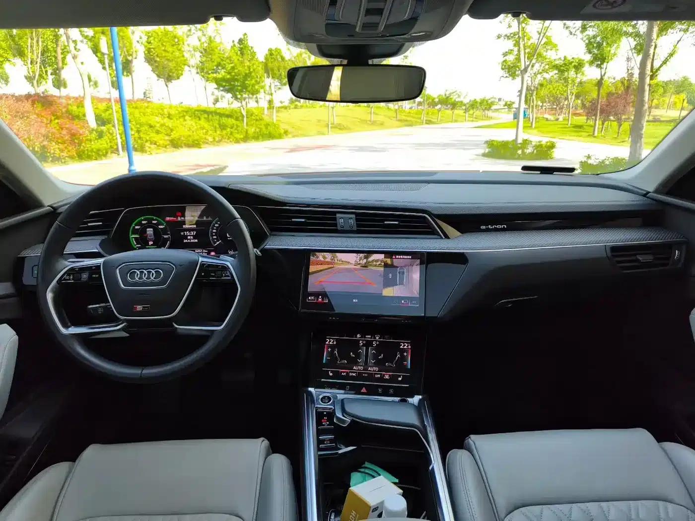 Audi e-tron 2021 50 quattro Premium — миниатюра 5