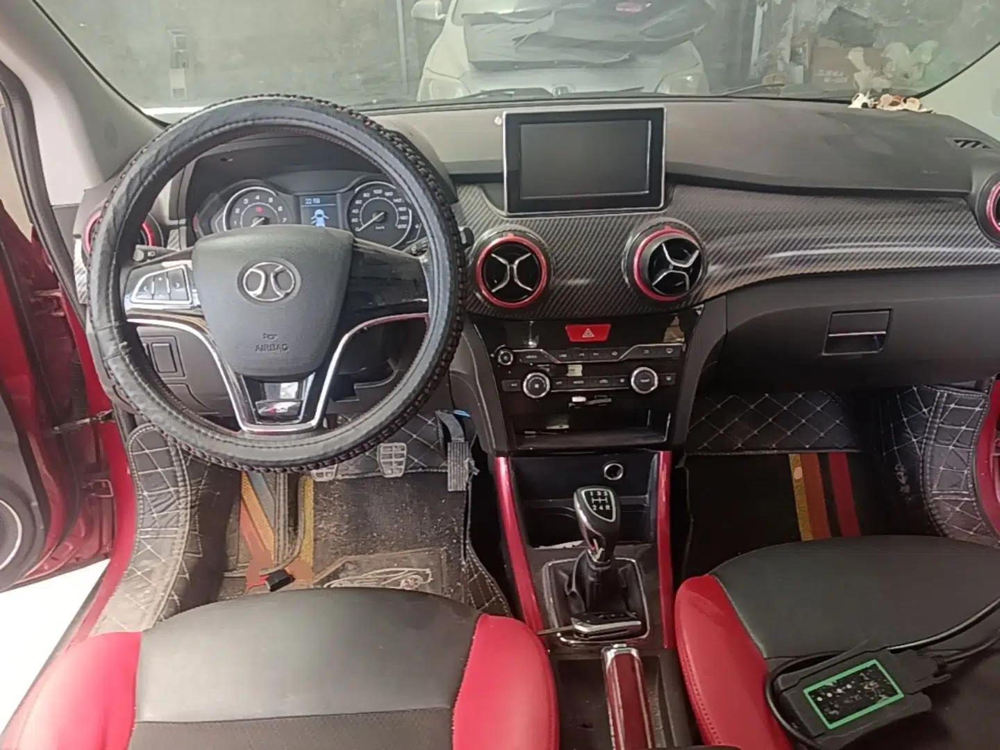 BAIC Senova X25 2015 1.5L Manual Elite Edition — миниатюра 13