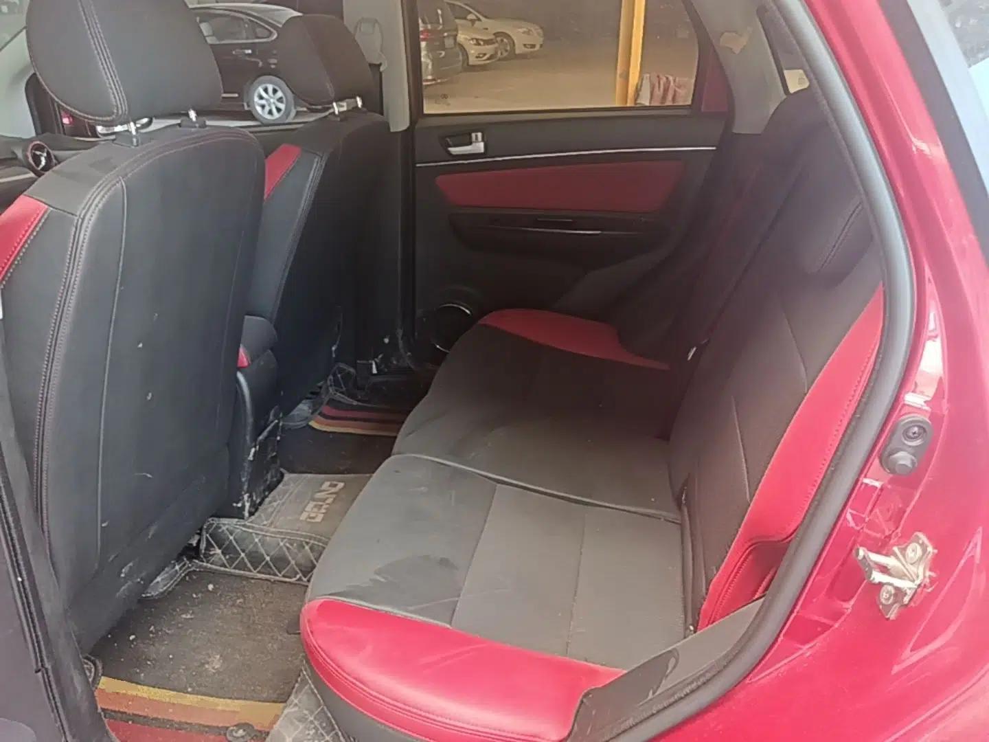 BAIC Senova X25 2015 1.5L Manual Elite Edition — миниатюра 20