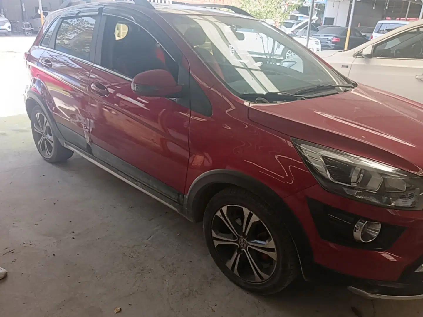 BAIC Senova X25 2015 1.5L Manual Elite Edition — миниатюра 3