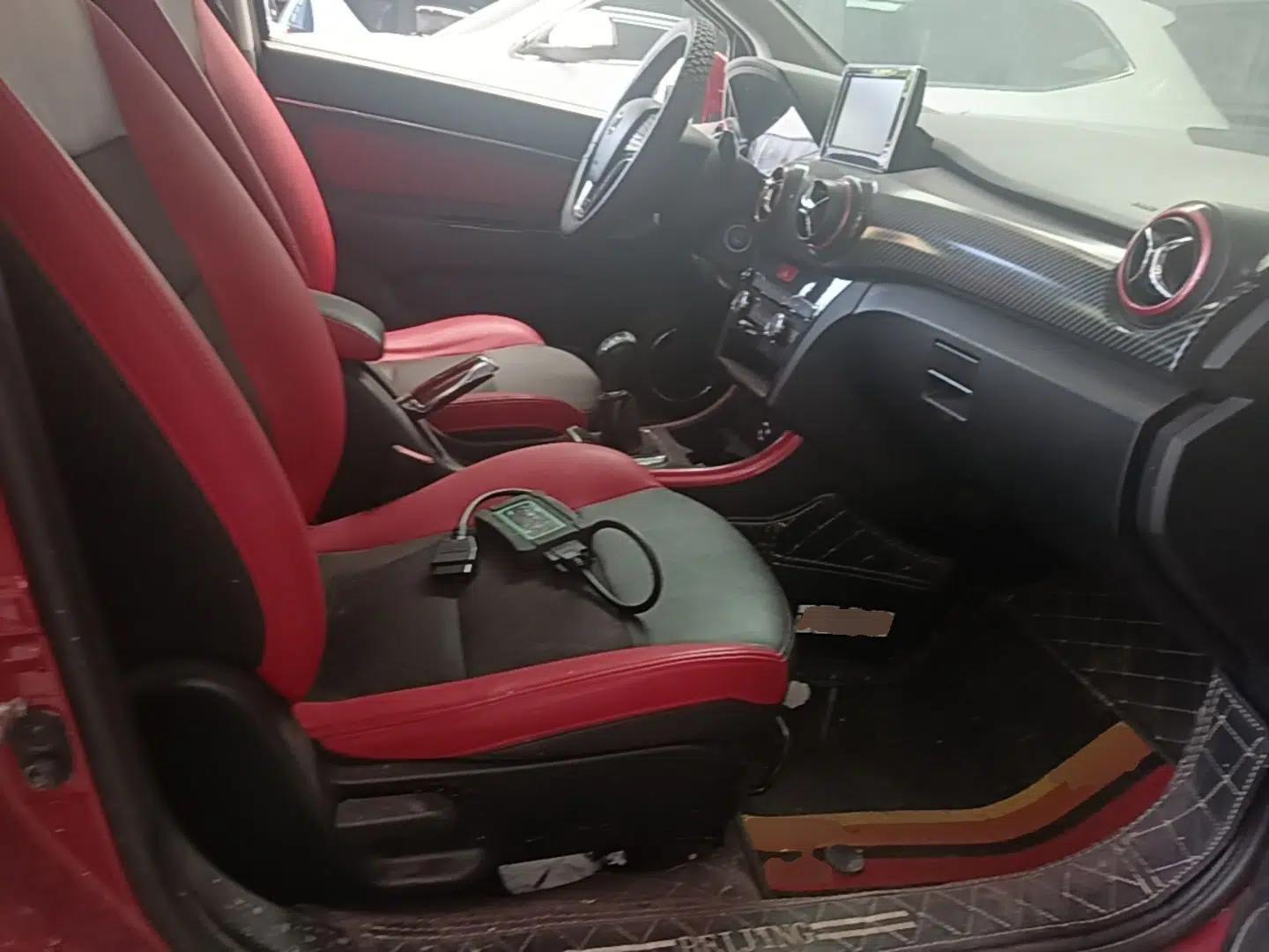 BAIC Senova X25 2015 1.5L Manual Elite Edition — миниатюра 23