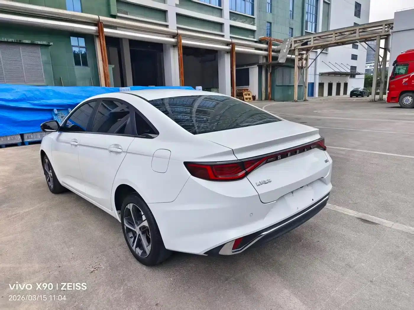 Geely Emgrand L 2022 1.4T CVT Flagship Edition — миниатюра 11