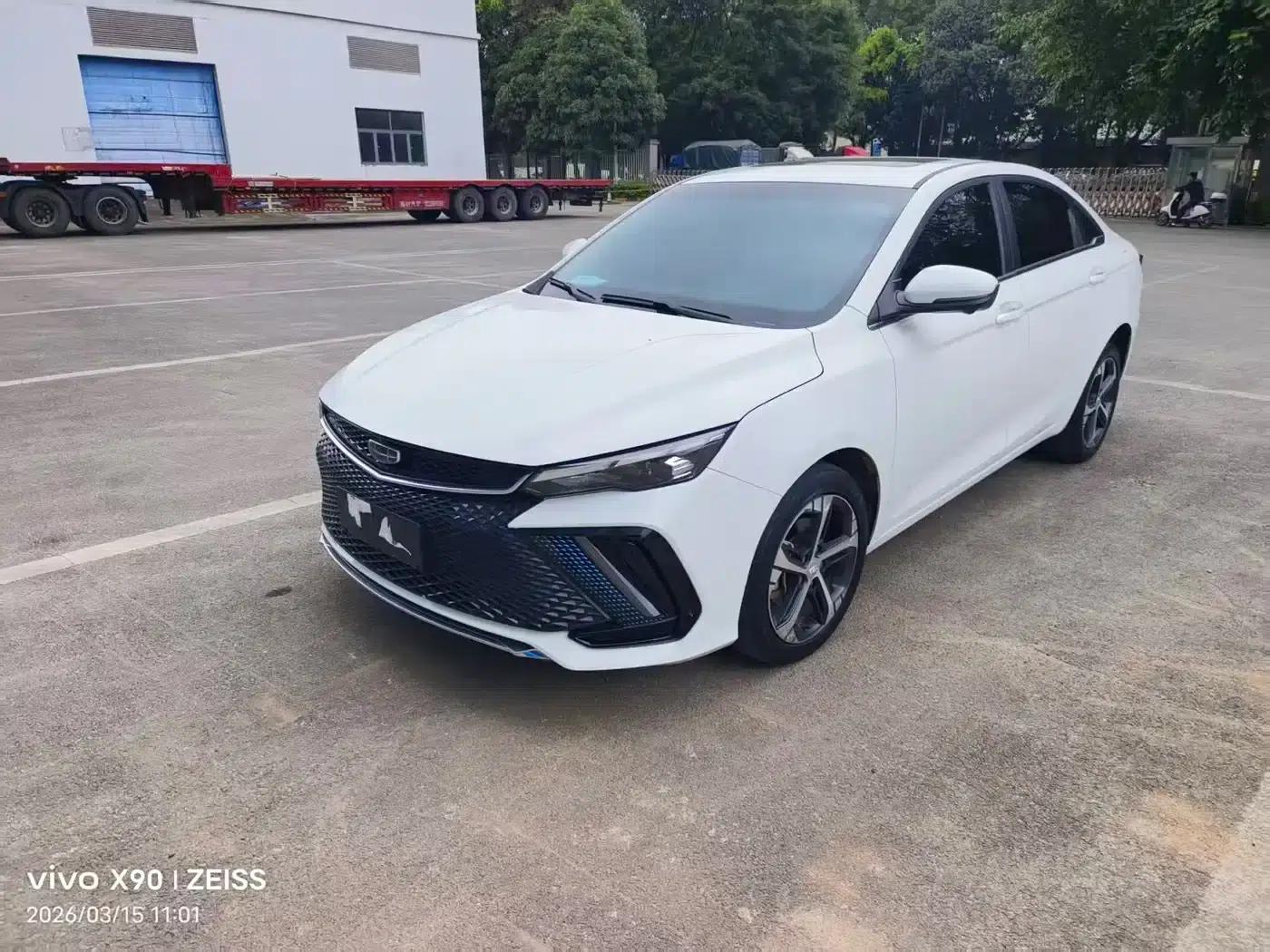 Geely Emgrand L 2022 1.4T CVT Flagship Edition — миниатюра 3
