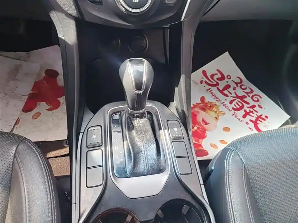 Geely Grand Hyatt 2013 3.0L 7-seater 4WD Luxury Edition — миниатюра 14