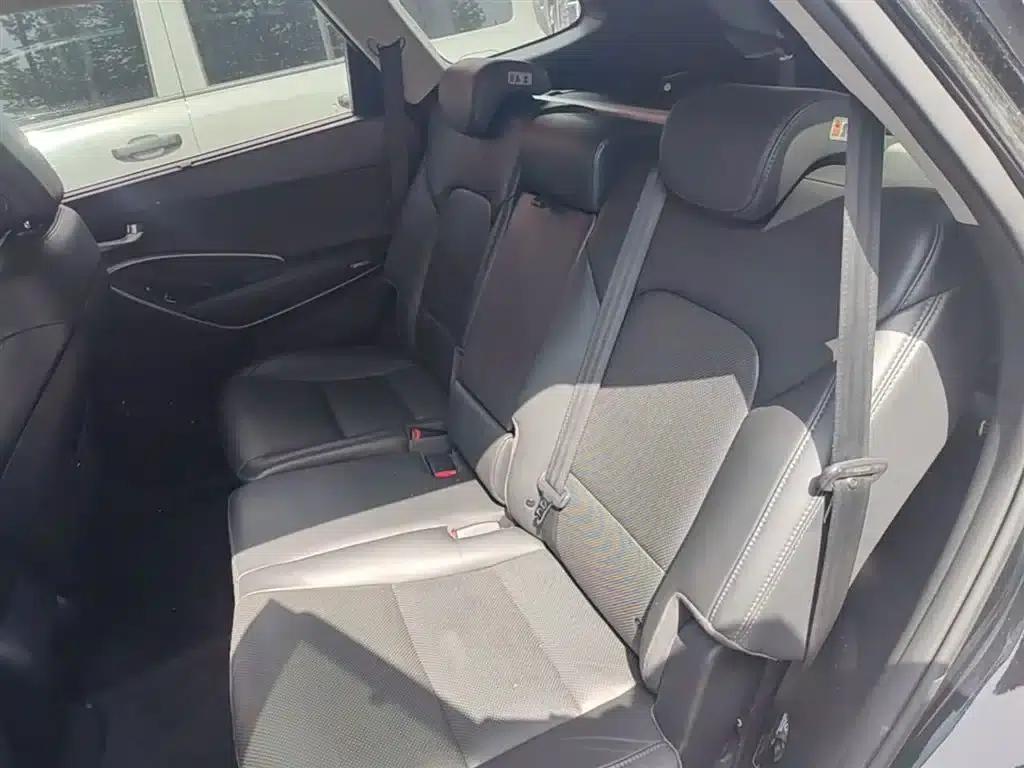 Geely Grand Hyatt 2013 3.0L 7-seater 4WD Luxury Edition — миниатюра 17