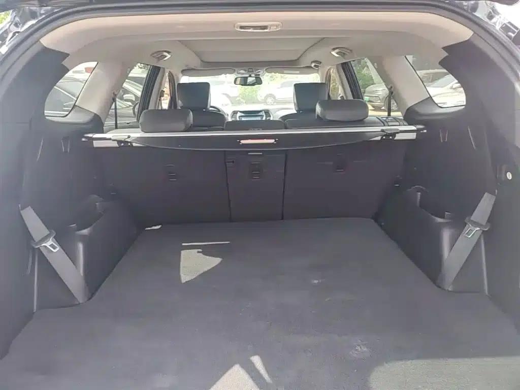 Geely Grand Hyatt 2013 3.0L 7-seater 4WD Luxury Edition — миниатюра 19