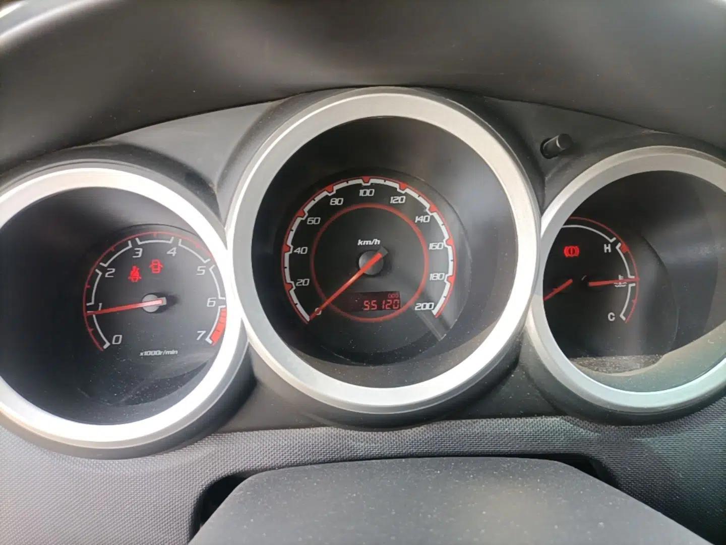 CHANGAN CX20 2014 1.4L Manual Sport Edition China V Standard — миниатюра 15