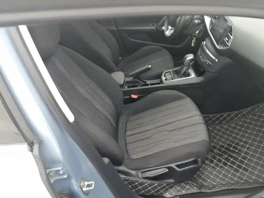 Peugeot 308S 2015 1.2T Automatic Sporty Edition — миниатюра 25
