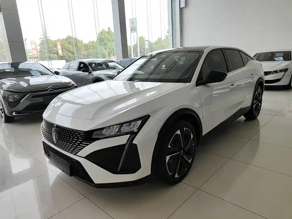 Peugeot 408X 2023 Charm Edition — миниатюра 2