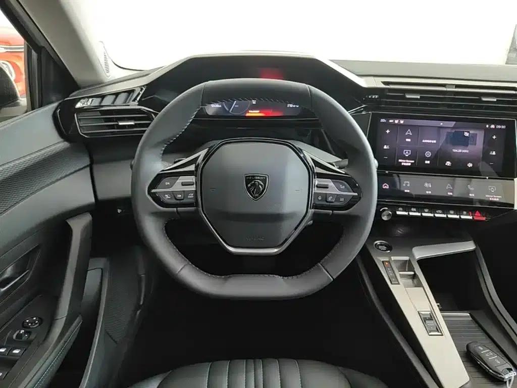 Peugeot 408X 2023 Charm Edition — миниатюра 11
