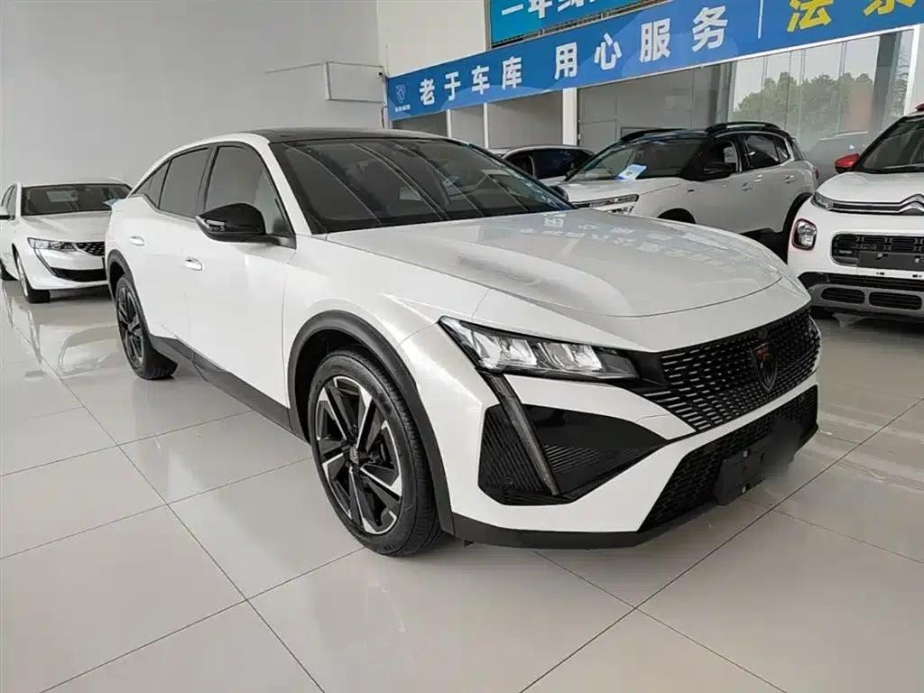 Peugeot 408X 2023 Charm Edition — миниатюра 4