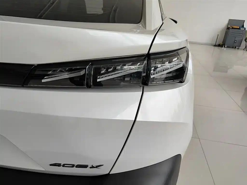 Peugeot 408X 2023 Charm Edition — миниатюра 8