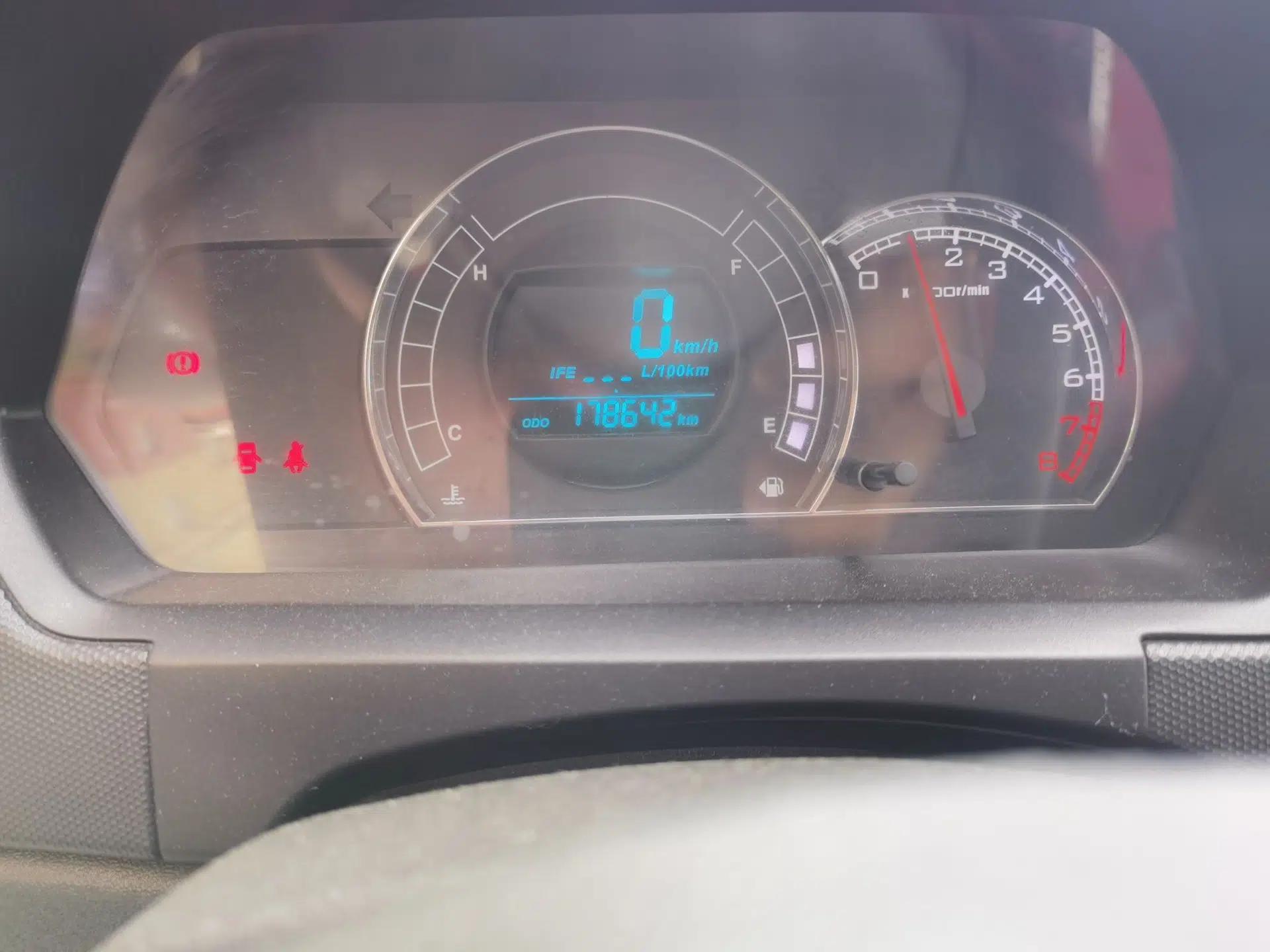 Great Wall M4 2012 1.5L Manual Luxury Version — миниатюра 13