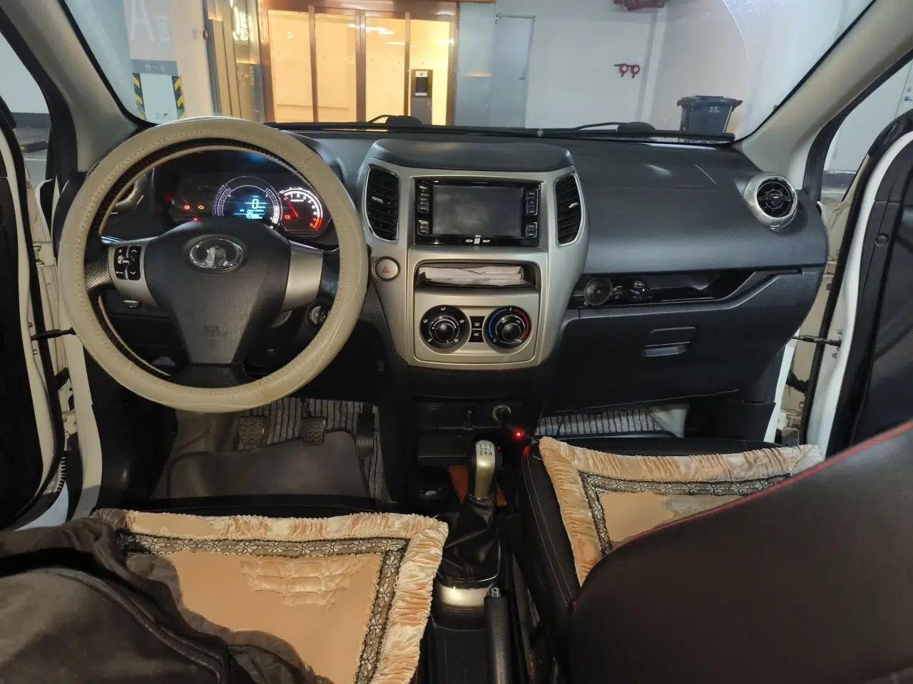 Great Wall M4 2012 1.5L Manual Luxury Version — миниатюра 10