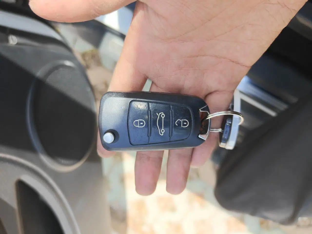 Great Wall M4 2014 1.5L Manual Comfort Model — миниатюра 9