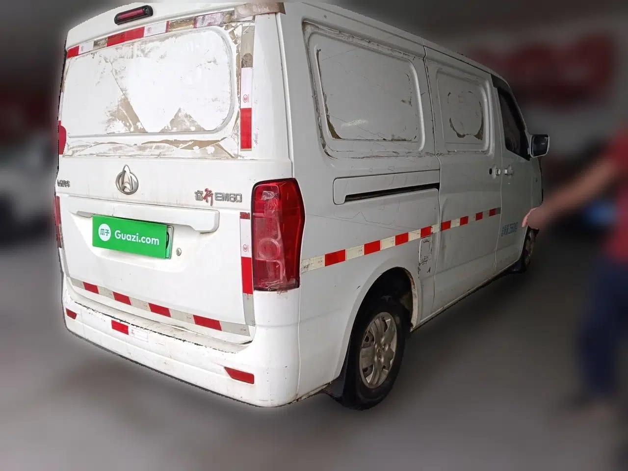 CHANGAN KAICHENG Ruixing EM60 2022 Pure Electric Van 4498 mm Long Flat Roof with Rear-Hinged Doors 2 Seats 60 kW 41.86 kWh — миниатюра 6