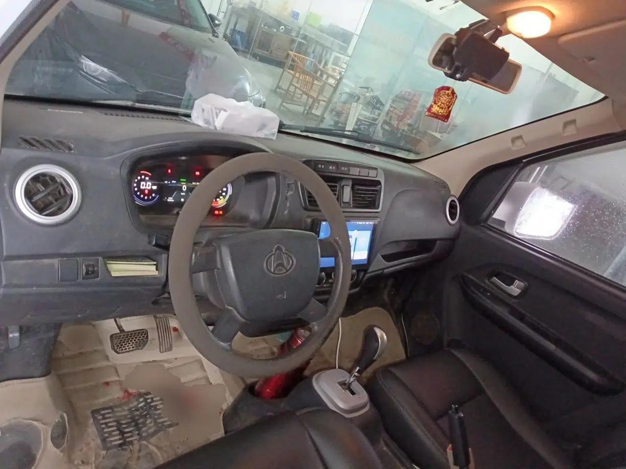 CHANGAN KAICHENG Ruixing EM60 2022 Pure Electric Van 4498 mm Long Flat Roof with Rear-Hinged Doors 2 Seats 60 kW 41.86 kWh — миниатюра 10