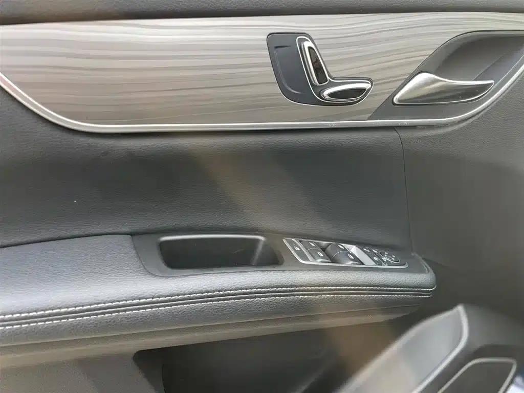 Song MAX New Energy 2019 DM 1.5T Intelligent Connected Advanced 6-seater National V Emission Standard — миниатюра 12