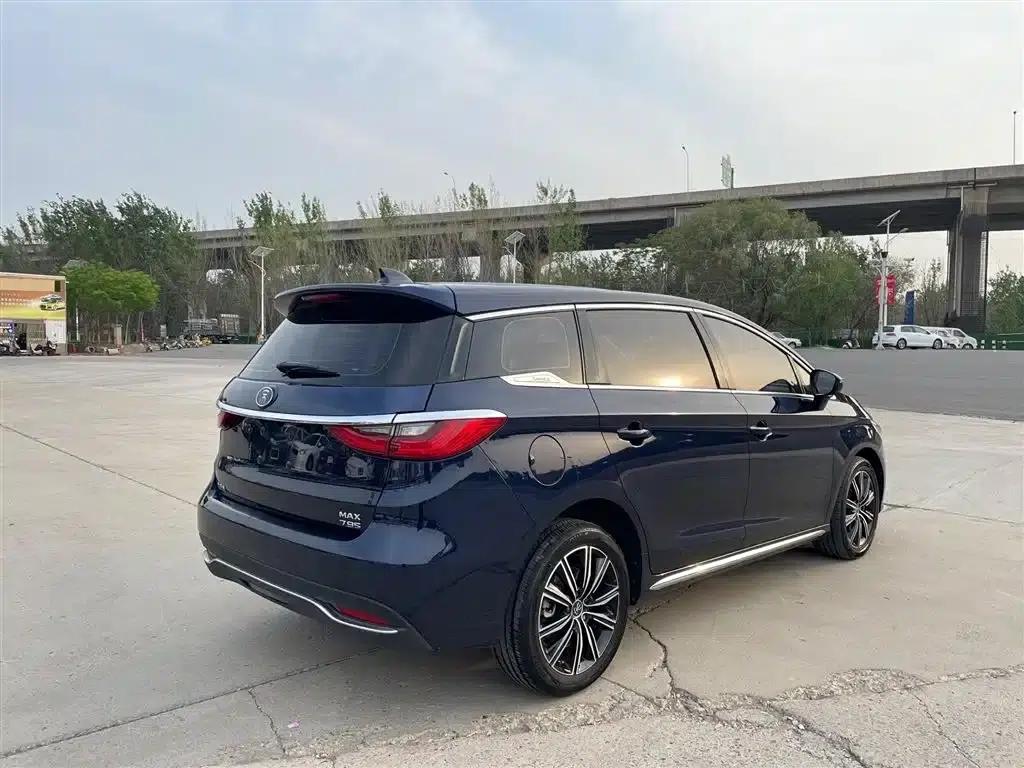 Song MAX New Energy 2019 DM 1.5T Intelligent Connected Advanced 6-seater National V Emission Standard — миниатюра 4