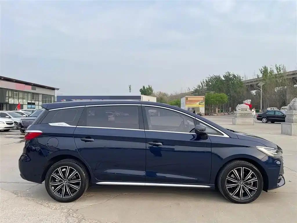 Song MAX New Energy 2019 DM 1.5T Intelligent Connected Advanced 6-seater National V Emission Standard — миниатюра 7