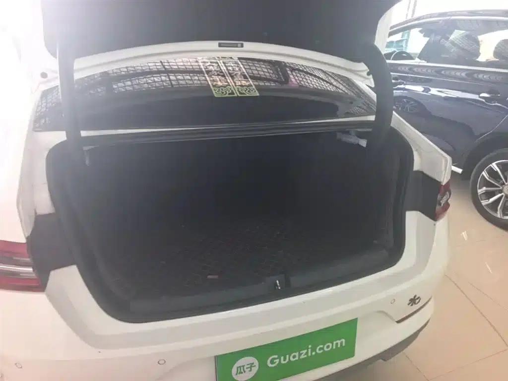 Qin Pro 2018 1.5TI Automatic Smart Connect Premium Edition — миниатюра 19