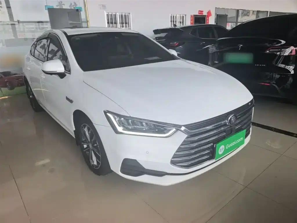 Qin Pro 2018 1.5TI Automatic Smart Connect Premium Edition — миниатюра 4