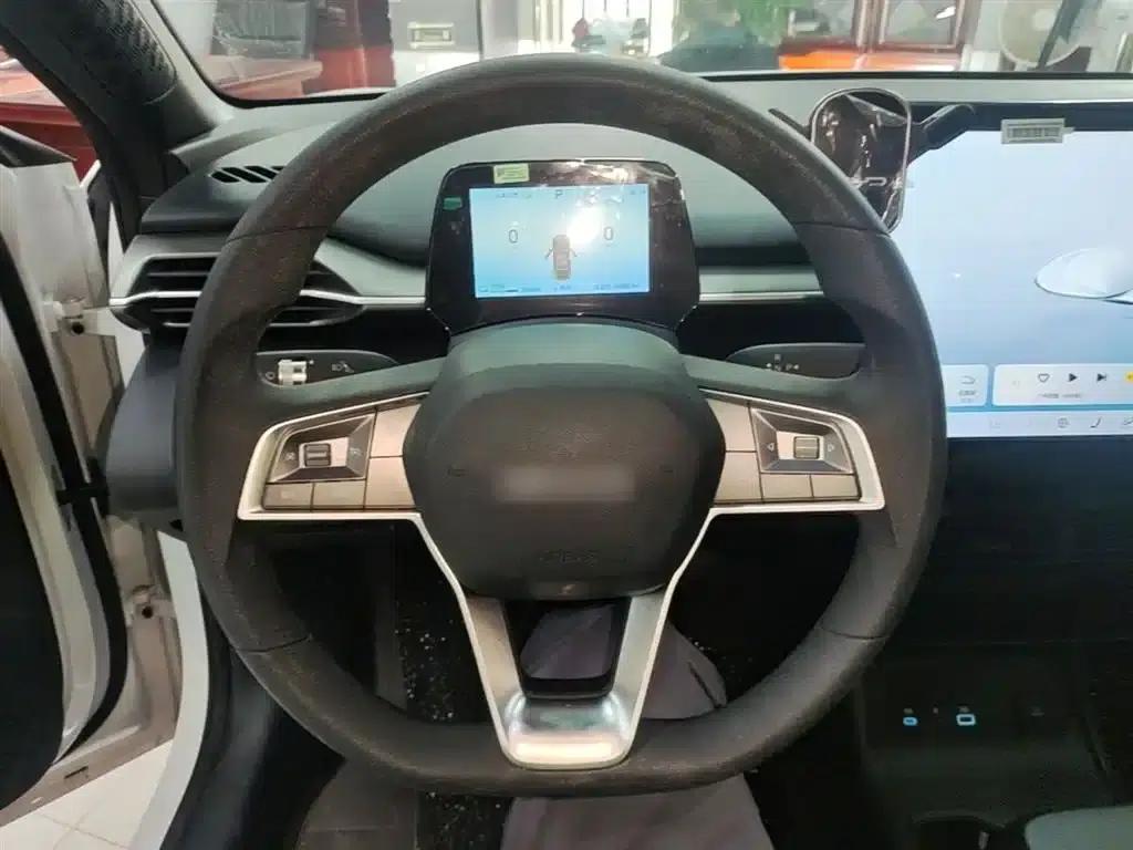 BYD e7 2025 520 Smart Edition — миниатюра 11