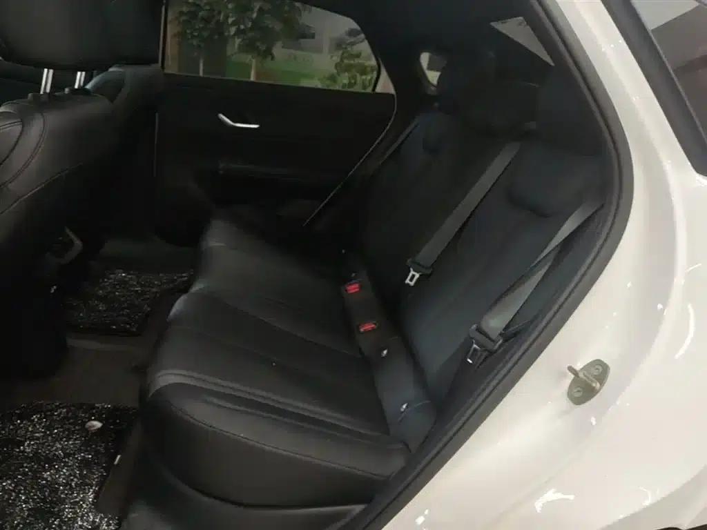 BYD e7 2025 520 Smart Edition — миниатюра 17